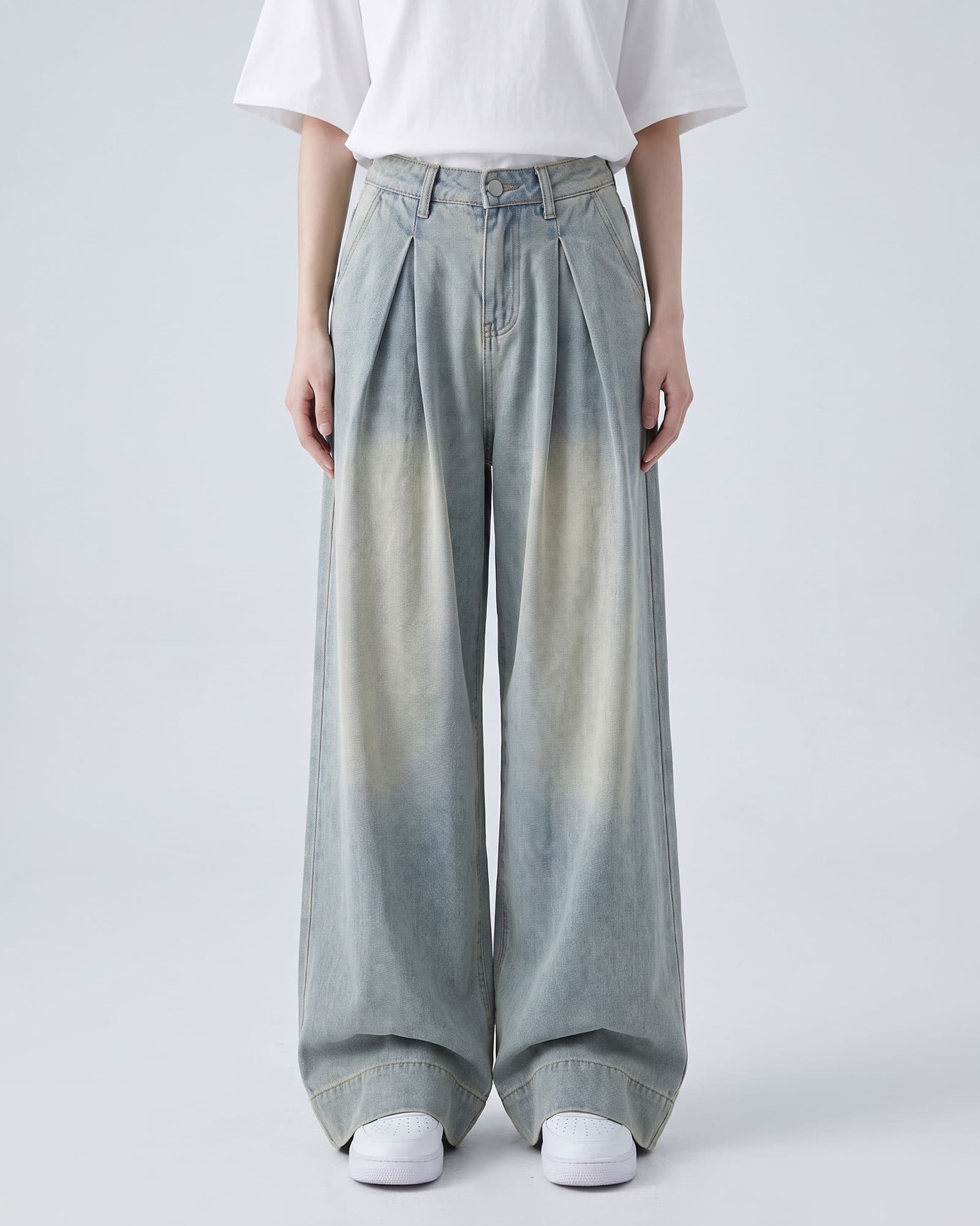 High Street Loose — trouser detail