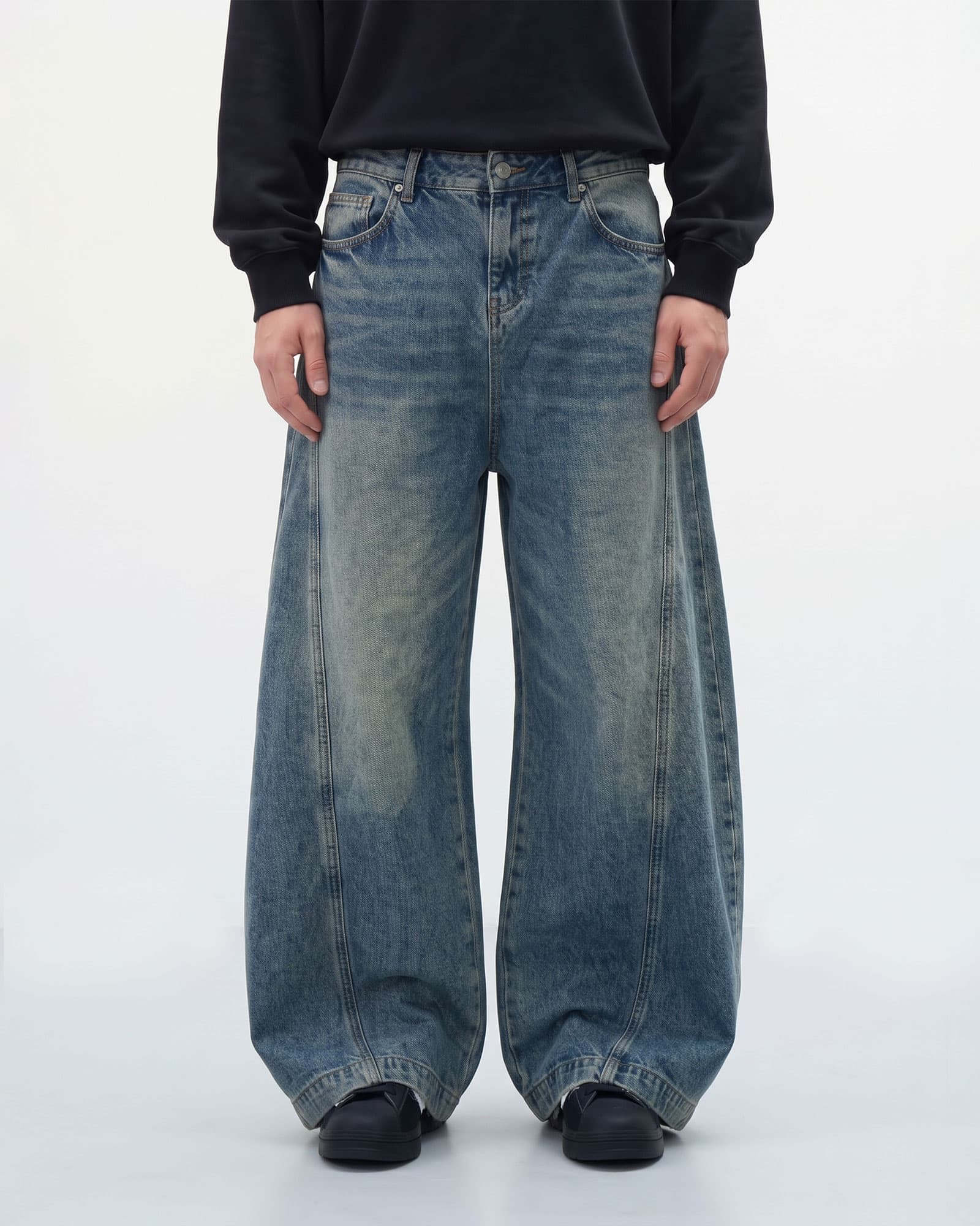 Distressed Machete — trouser detail