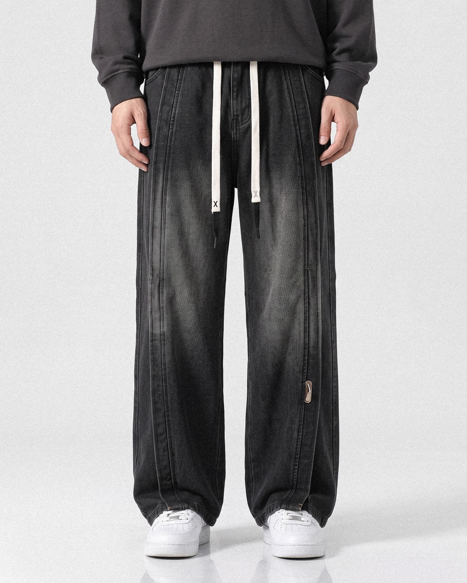 Patchwork Oversized — trouser detail